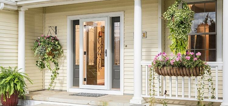 screen door installation in Mentone